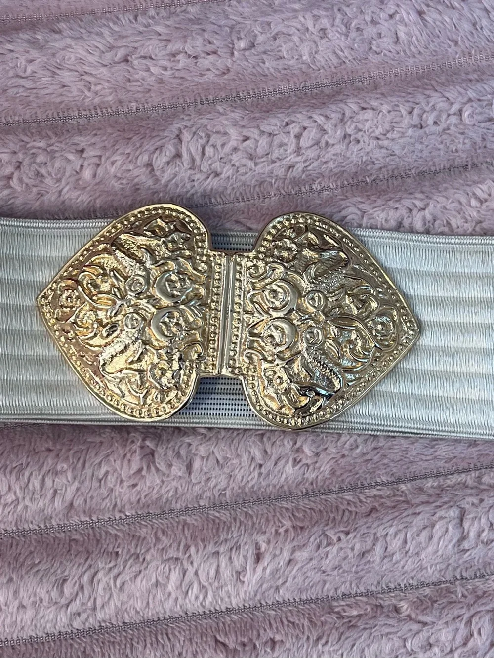 Charmant Stretch Belt and Ornate Gold Heart Decorative Buckle Vintage 70’s 80’s